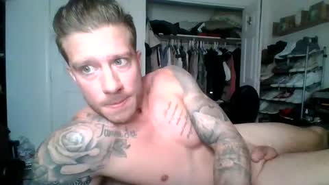 lacrioxcum18 online show from 12/31/24, 09:39