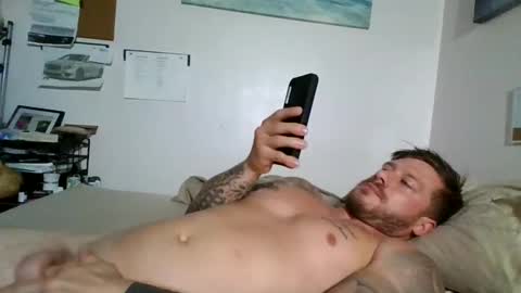 Snapshot of lacrioxcum18 chatting on 12/17/25, 01:44 lacrioxcum18 online show from 12/17/25, 01:44