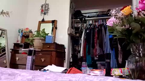 lacybell online show from 02/19/25, 01:18