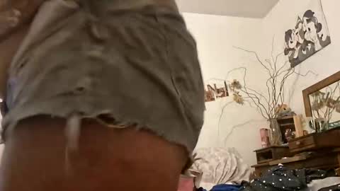 lacybell online show from 06/08/26, 08:48