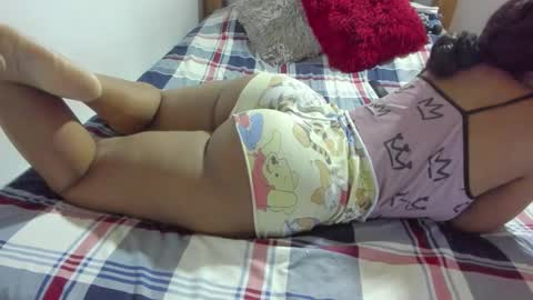 Snapshot of ladahear_ chatting on 10/14/25, 10:32 Akyra  online show from 10/14/25, 10:32