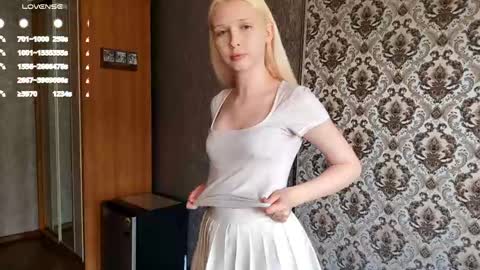 Lada online show from 06/08/26, 11:27