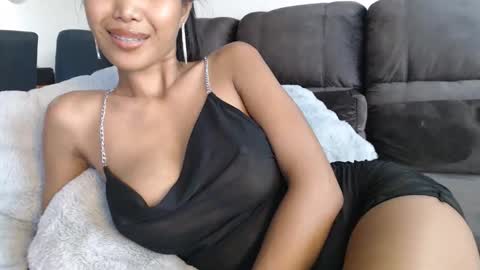 Mia online show from 03/01/26, 10:50
