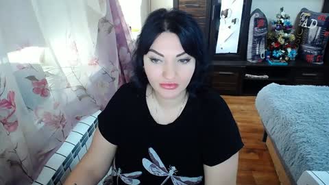 lady_boom_ online show from 01/08/25, 11:10