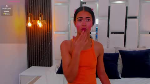 Snapshot of lady_boox chatting on 05/17/26, 11:45 Lady online show from 05/17/26, 11:45