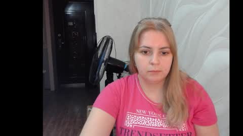 lady cute cat29 online show from 01/18/25, 10:28