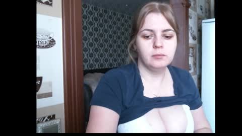 Snapshot of lady_cute_cat chatting on 12/18/25, 02:39 lady cute cat29 online show from 12/18/25, 02:39