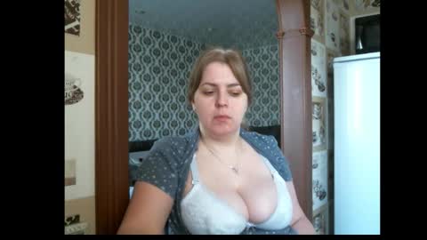 Snapshot of lady_cute_cat chatting on 02/05/26, 02:16 lady cute cat29 online show from 02/05/26, 02:16