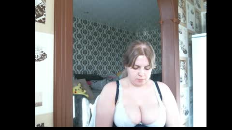 Snapshot of lady_cute_cat chatting on 02/19/26, 06:20 lady cute cat29 online show from 02/19/26, 06:20