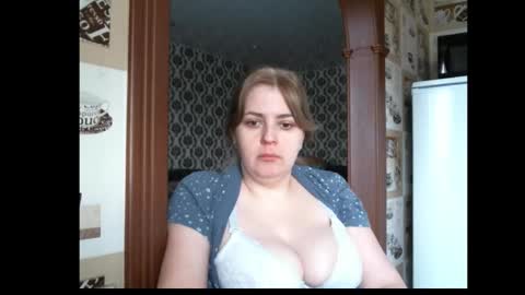 Snapshot of lady_cute_cat chatting on 03/06/26, 02:30 lady cute cat29 online show from 03/06/26, 02:30