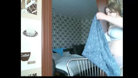 Snapshot of lady_cute_cat chatting on 03/20/26, 02:38 lady cute cat29 online show from 03/20/26, 02:38