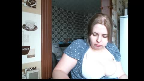 Snapshot of lady_cute_cat chatting on 03/25/26, 02:39 lady cute cat29 online show from 03/25/26, 02:39