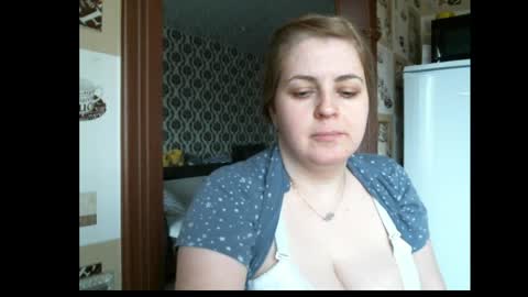 Snapshot of lady_cute_cat chatting on 04/06/26, 06:03 lady cute cat29 online show from 04/06/26, 06:03