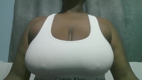 lady_dearra online show from 10/24/25, 03:36