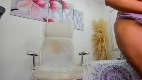 LADY  online show from 01/10/25, 08:07