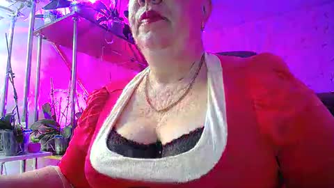 Lady Gloria online show from 12/29/24, 05:10