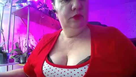 Lady Gloria online show from 12/30/24, 01:47