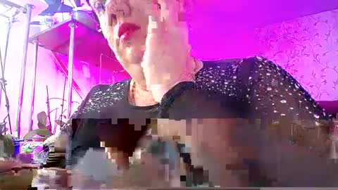 Lady Gloria online show from 01/01/25, 12:44