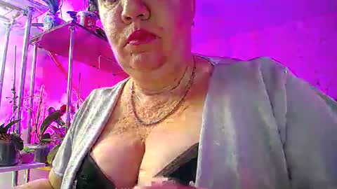 Lady Gloria online show from 01/24/25, 06:46