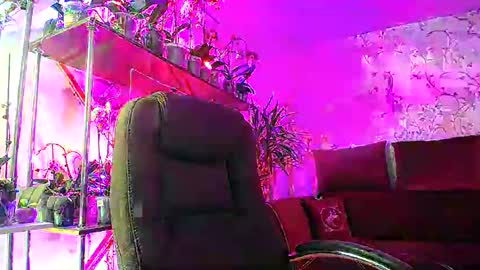 Lady Gloria online show from 02/15/25, 06:44