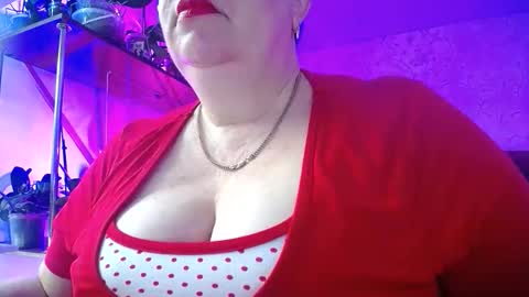 Lady Gloria online show from 02/16/26, 05:25