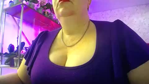 Lady Gloria online show from 04/07/26, 05:08