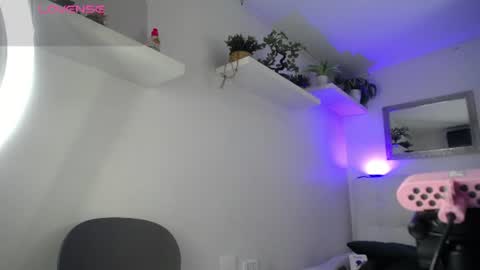    online show from 06/27/26, 07:08
