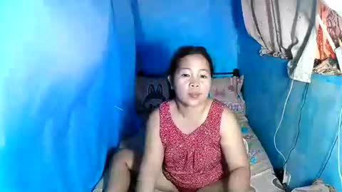 lady_in_bed69 online show from 06/11/26, 12:32