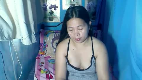 lady_in_bed69 online show from 07/01/26, 12:12