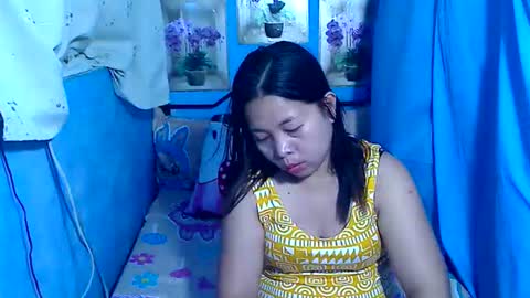 lady_in_bed69 online show from 07/17/26, 12:06