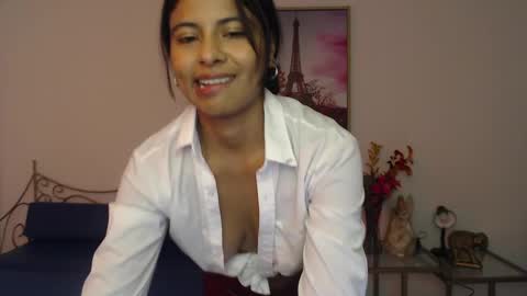 Snapshot of lady_isabella_ chatting on 06/03/26, 02:33 Lady Isabella online show from 06/03/26, 02:33