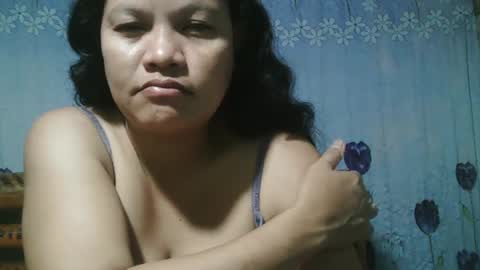 Snapshot of lady_love063 chatting on 12/15/24, 11:01 lady_love063 online show from 12/15/24, 11:01