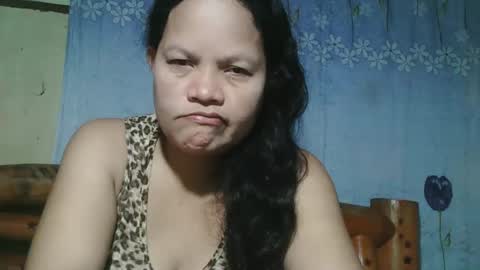 Snapshot of lady_love063 chatting on 12/22/24, 01:45 lady_love063 online show from 12/22/24, 01:45