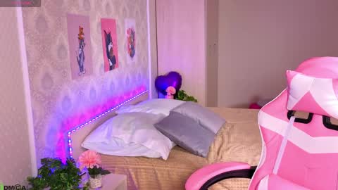 Olivia online show from 04/21/26, 01:18
