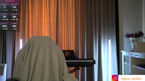 lady_nicolett online show from 10/08/25, 10:35