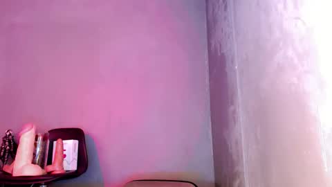 Ella online show from 05/30/26, 02:36