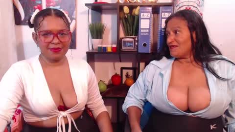 lady_rebeccas online show from 02/20/25, 08:03