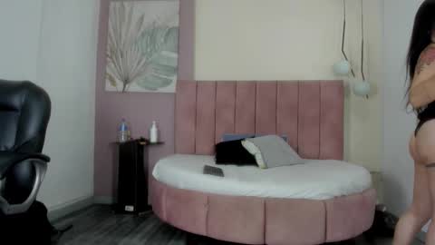 lady_scarlett_ online show from 09/12/25, 07:25