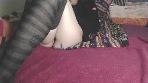 lady_simone online show from 02/15/25, 11:39