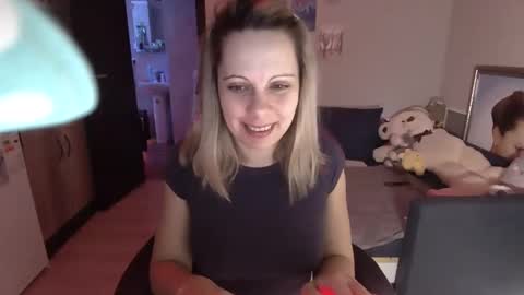 lady_smile69 online show from 02/12/25, 05:05