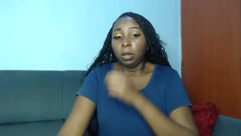 Snapshot of lady_twerky chatting on 12/24/24, 07:00 Maya online show from 12/24/24, 07:00