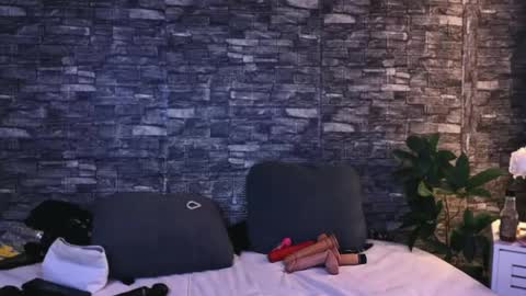 Snapshot of ladyagata chatting on 05/15/26, 07:59 Jenny online show from 05/15/26, 07:59