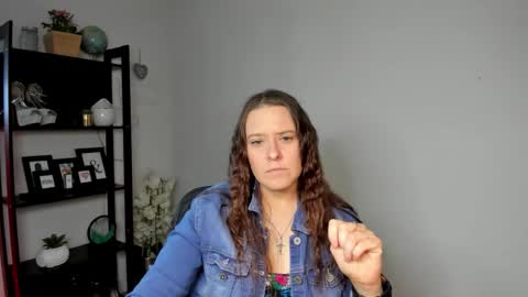 Snapshot of ladyalessa chatting on 06/03/26, 05:32 ALESSA online show from 06/03/26, 05:32