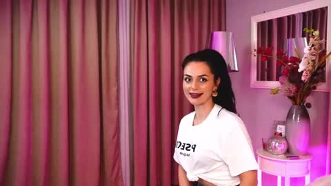 LadyAnyaa online show from 04/04/26, 10:07