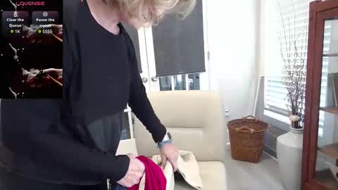 Ladybabs online show from 10/21/25, 05:57