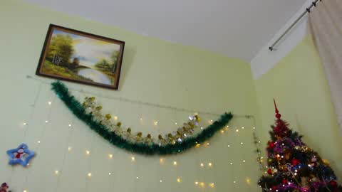 Snapshot of ladybigsmile chatting on 01/12/25, 08:25 Sima Ladybigsmile online show from 01/12/25, 08:25