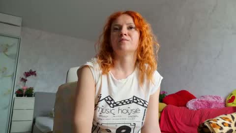 Sima Ladybigsmile online show from 05/26/26, 07:04
