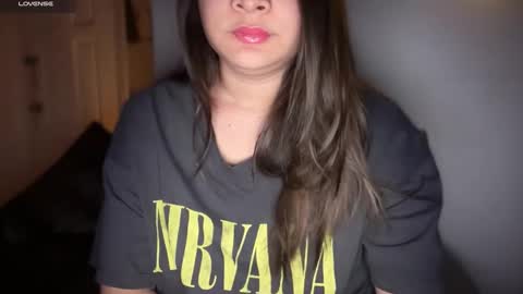 Snapshot of ladybird21 chatting on 10/06/25, 07:17 Aria online show from 10/06/25, 07:17