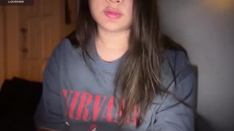 Snapshot of ladybird21 chatting on 10/11/25, 02:04 Aria online show from 10/11/25, 02:04