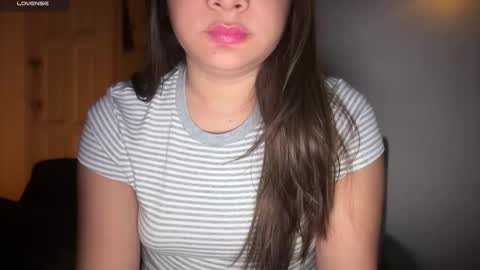 Snapshot of ladybird21 chatting on 10/13/25, 12:27 Aria online show from 10/13/25, 12:27